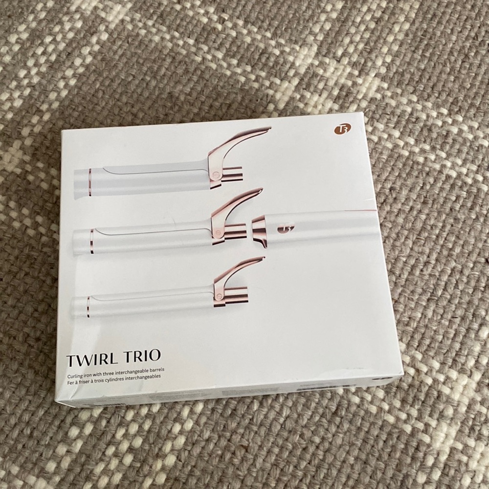 T3 Twirl Trio Curling Iron Set - White and Rose Gold